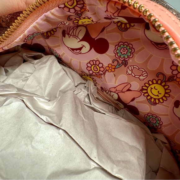 NWT. Loungefly Disney Minnie Mouse backpack. Metallic pink iridescent color - Picture 15 of 16